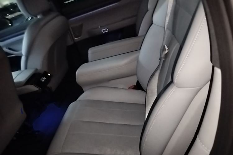 Used Nio ES8 2023 75 kWh Left Rear Seat