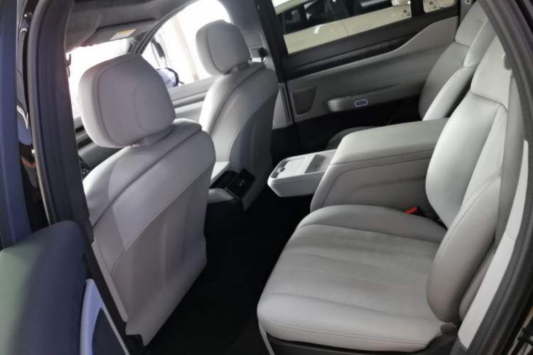 Used Nio ES8 2023 75 kWh Executive Edition Left Rear Seat