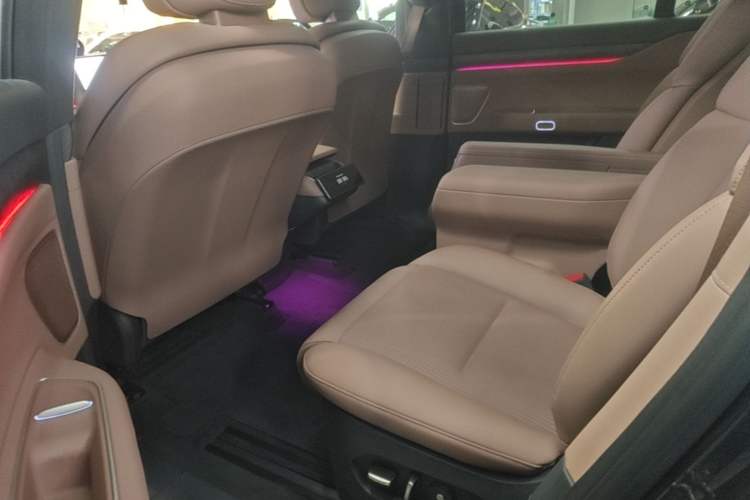 Used Nio ES8 2023 75 kWh Left Rear Seat