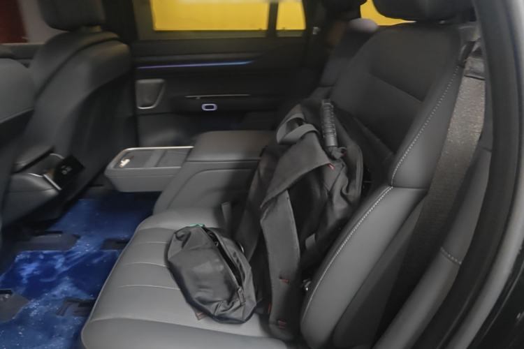 Used Nio ES8 2023 100kWh Signature Edition Left Rear Seat
