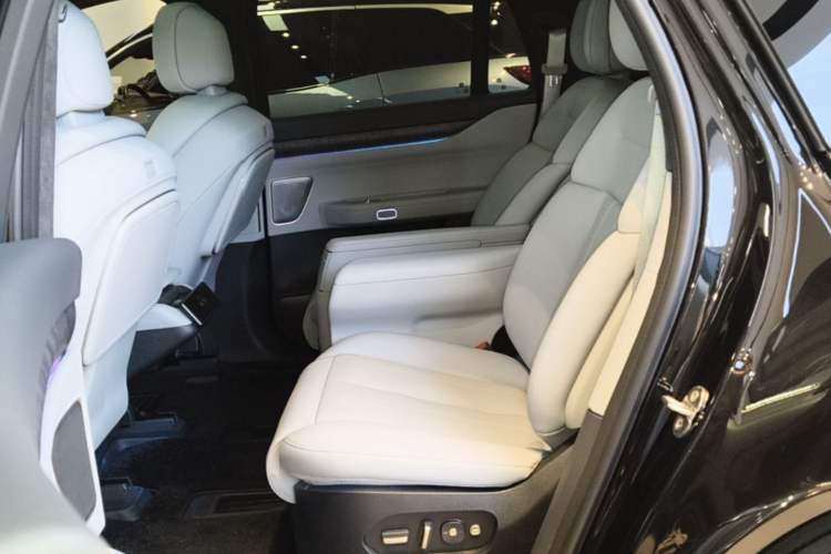 Used Nio ES8 2023 100kWh Left Rear Seat