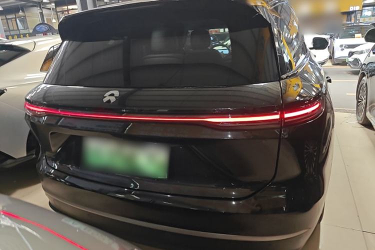 Used Nio ES8 2023 75 kWh Rear