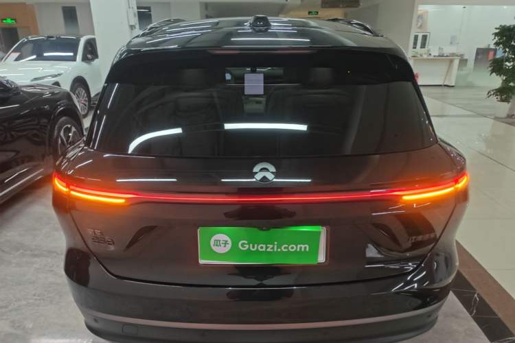 Used Nio ES8 2023 75 kWh Rear
