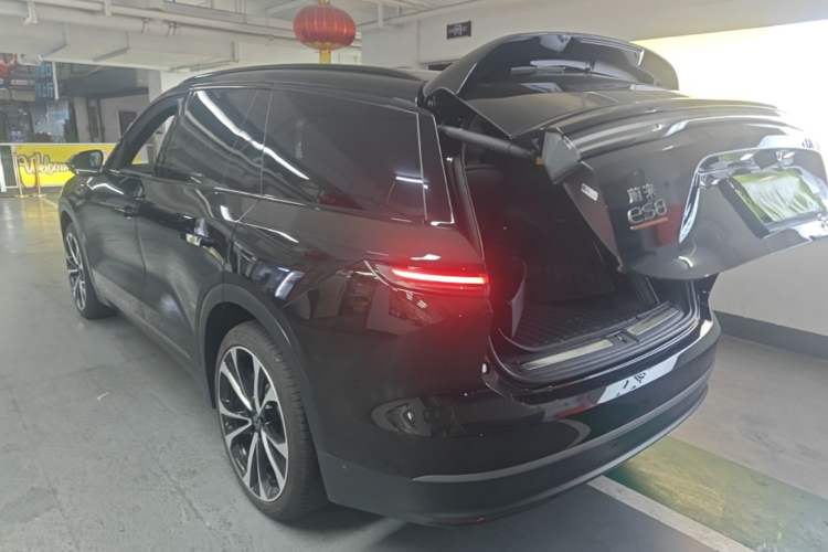 Used Nio ES8 2023 100kWh Signature Edition Rear Left 45 Deg