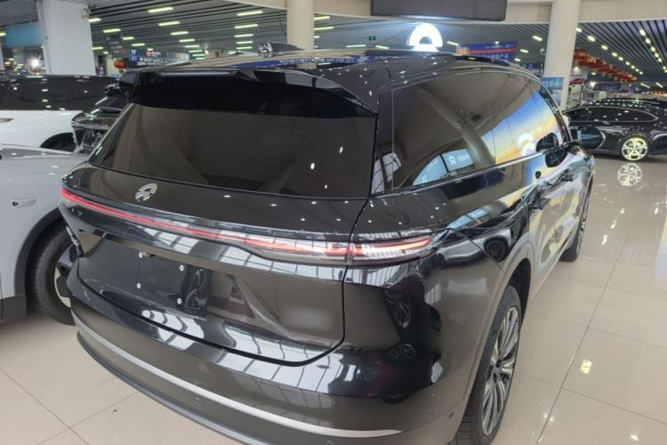 Used Nio ES8 2023 75 kWh Rear Right 45 Deg