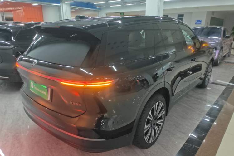 Used Nio ES8 2023 75 kWh Rear Right 45 Deg