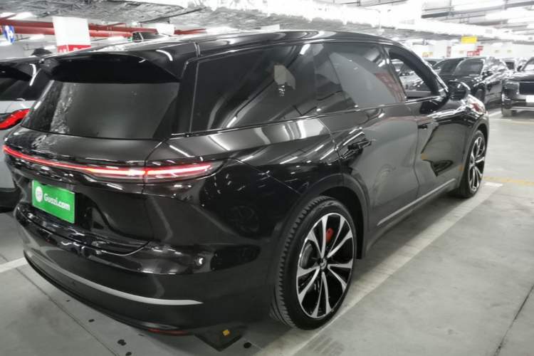 Used Nio ES8 2023 100kWh Signature Edition Rear Right 45 Deg