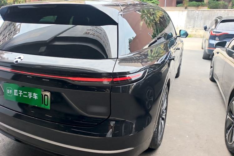 Used Nio ES8 2023 75 kWh Right Rear Taillight