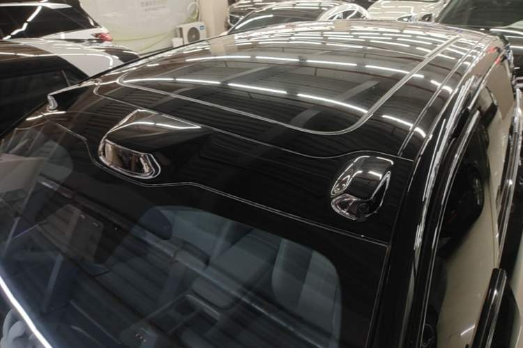 Used Nio ES8 2023 75 kWh Executive Edition Roof