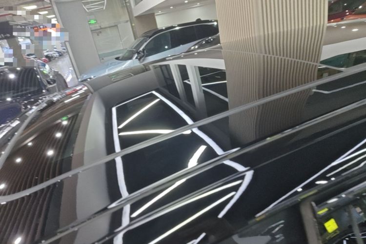 Used Nio ES8 2023 75 kWh Roof