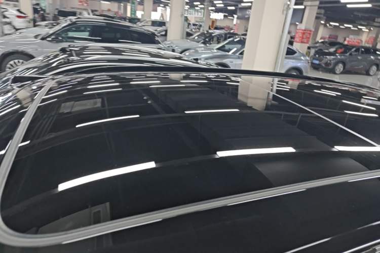 Used Nio ES8 2023 100kWh Signature Edition Roof