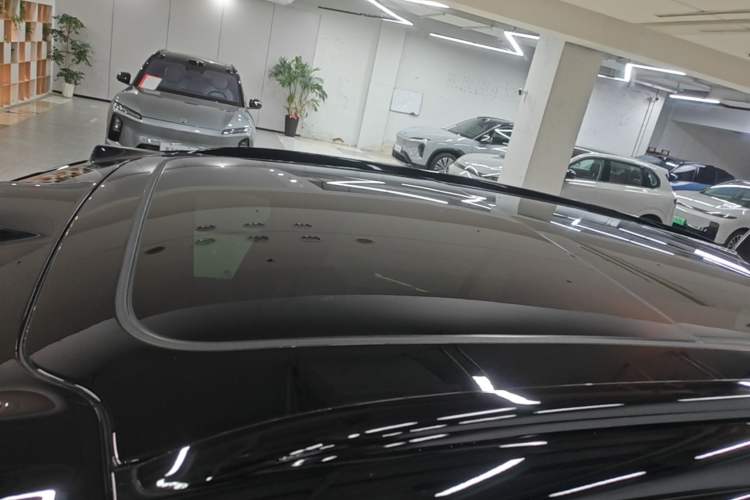 Used Nio ES8 2023 75 kWh Roof