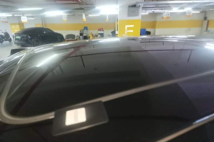 Used Nio ES8 2023 75 kWh Executive Edition Roof