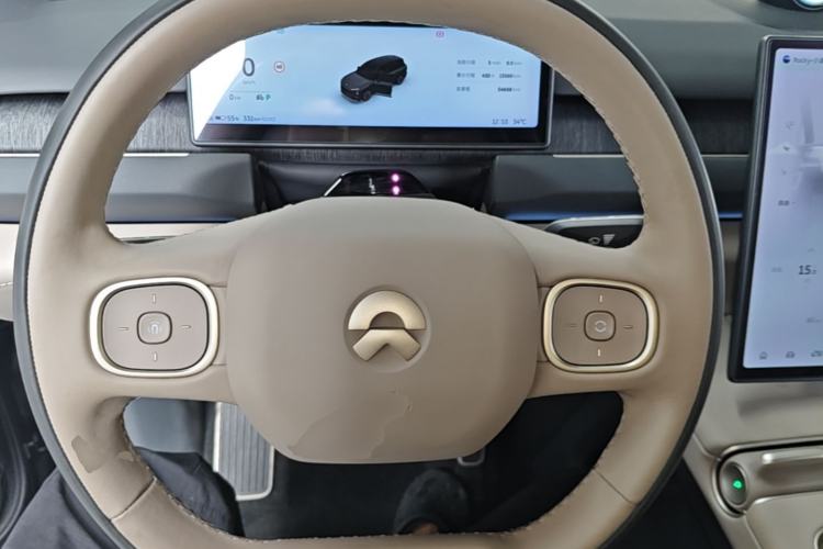 Used Nio ES8 2023 75 kWh Steering Wheel