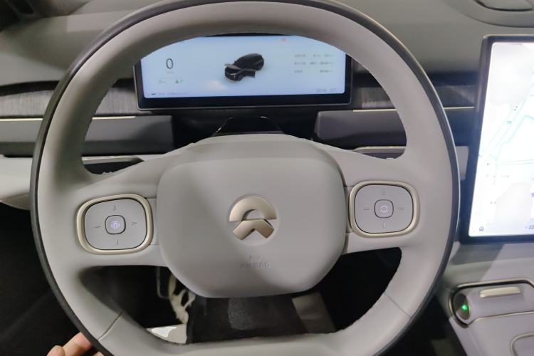 Used Nio ES8 2023 75 kWh Steering Wheel