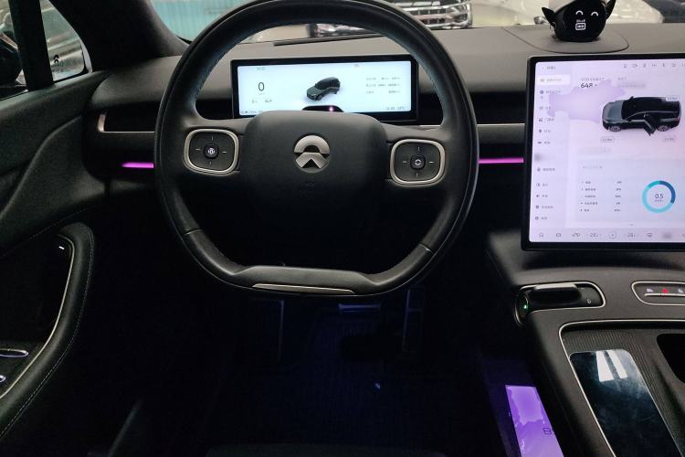 Used Nio ES8 2023 75 kWh Steering Wheel
