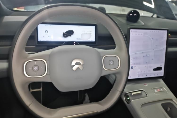 Used Nio ES8 2023 75 kWh Steering Wheel
