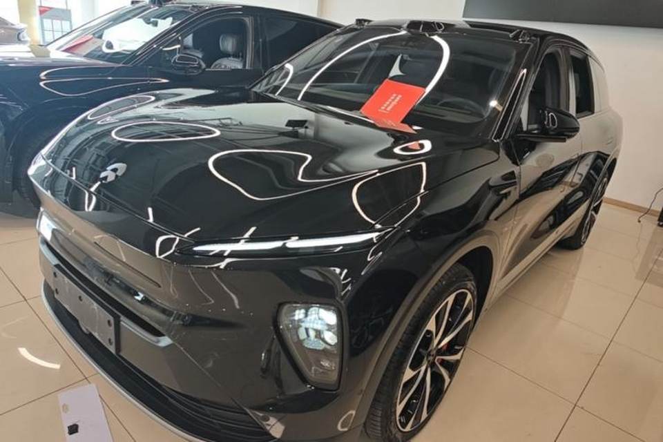 Nio ES8 2023