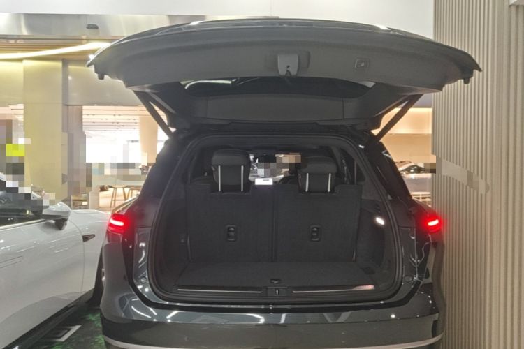 Used Nio ES8 2023 75 kWh Trunk