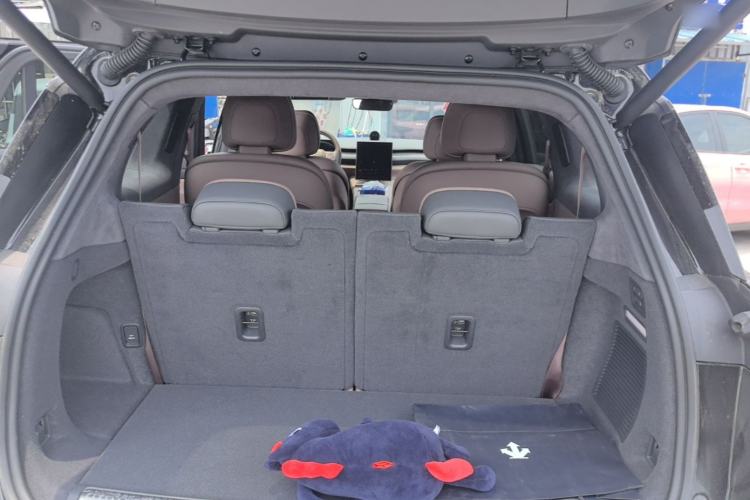 Used Nio ES8 2023 75 kWh Trunk