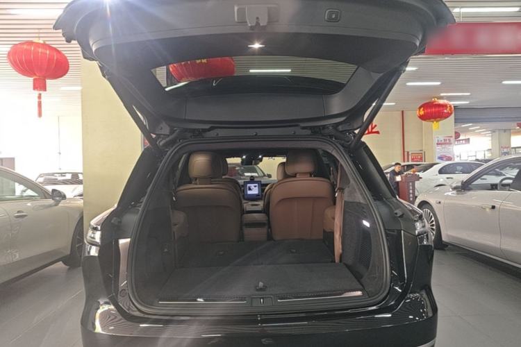 Used Nio ES8 2023 75 kWh Executive Edition Trunk