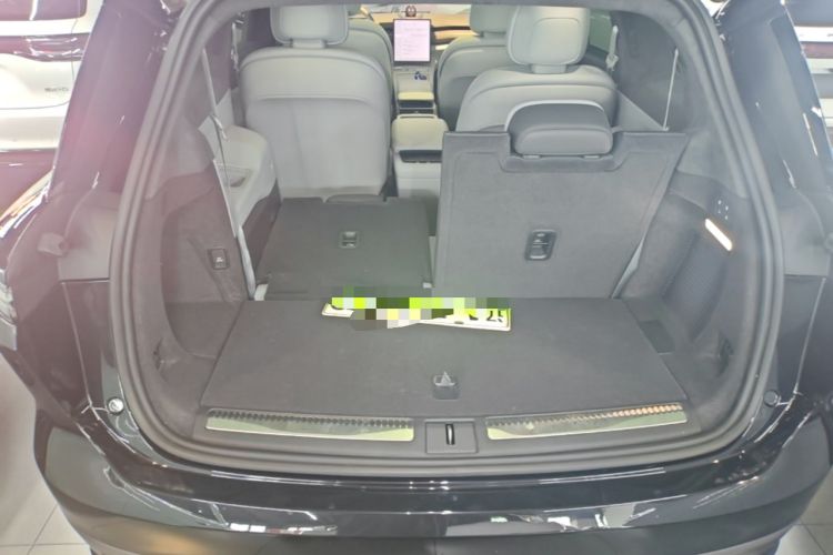 Used Nio ES8 2023 75 kWh Executive Edition Trunk