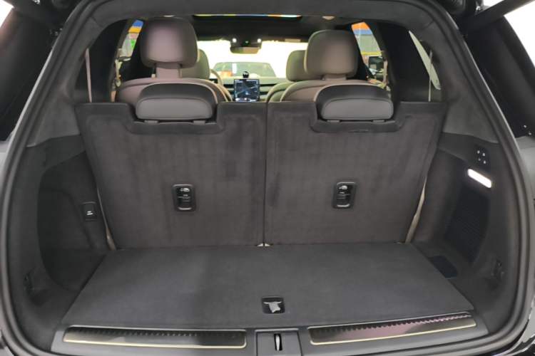 Used Nio ES8 2023 75 kWh Trunk