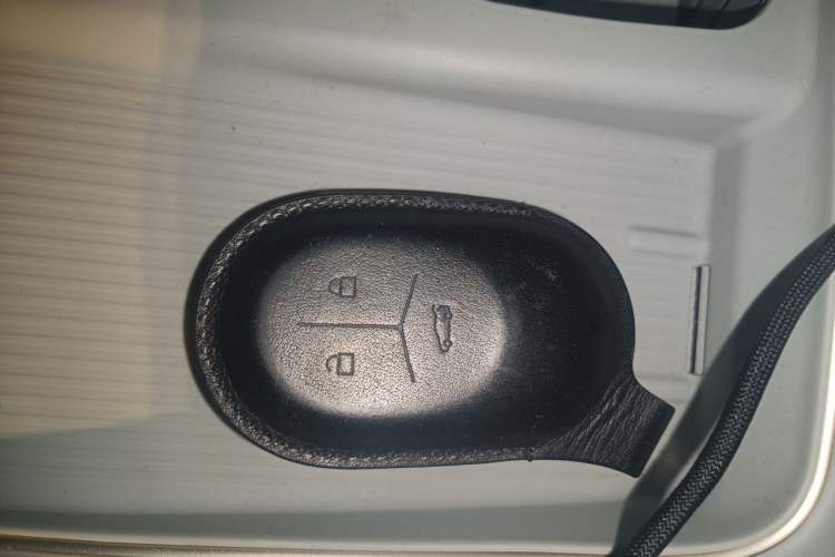 Used Nio ES8 2023 75 kWh Executive Edition Vehicle Key