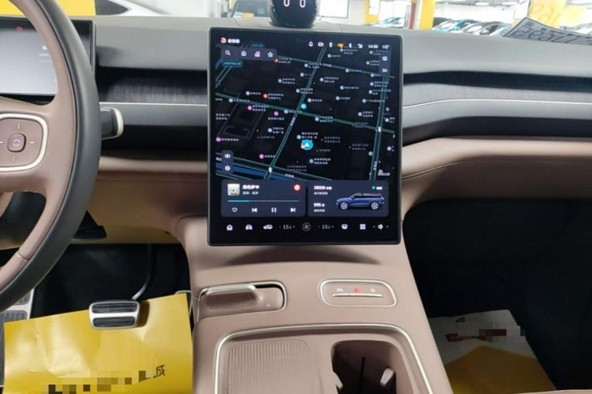 Used Nio ES8 2023 75 kWh Audio And AC Panel