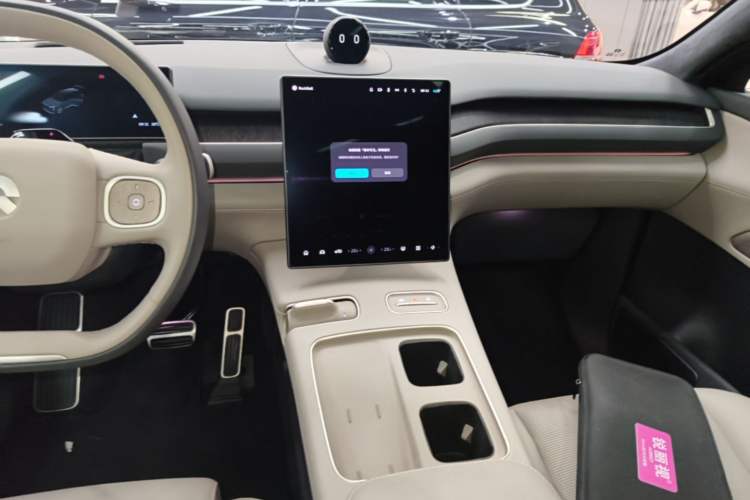 Used Nio ES8 2023 75 kWh Audio And AC Panel