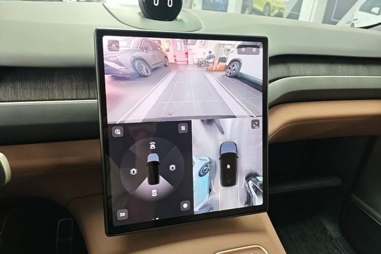 Used Nio ES8 2023 75 kWh Audio And AC Panel