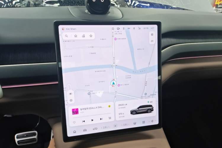 Used Nio ES8 2023 100kWh Signature Edition Audio And AC Panel