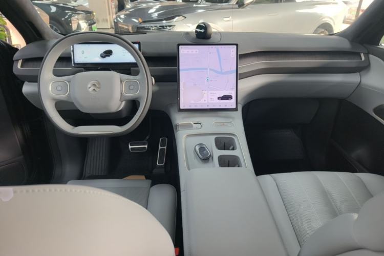 Used Nio ES8 2023 75 kWh Executive Edition Center Console