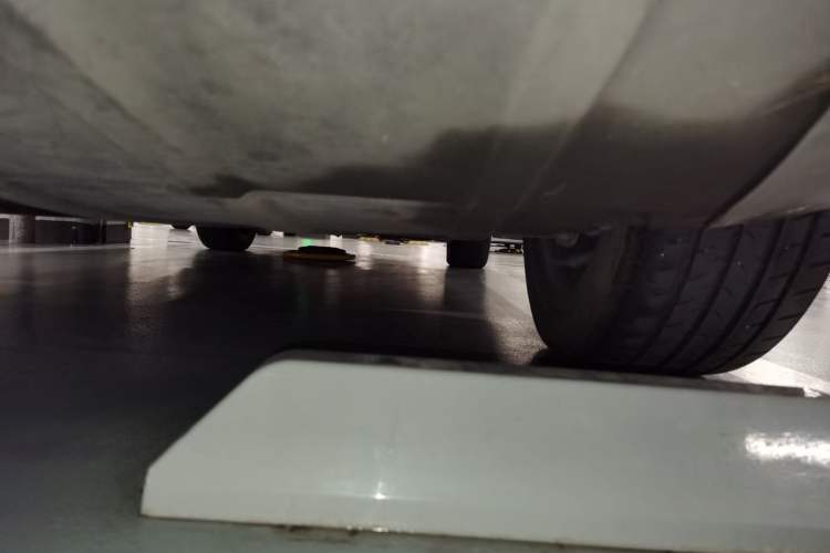 Used Nio ES8 2023 75 kWh Executive Edition Chassis Rear Right