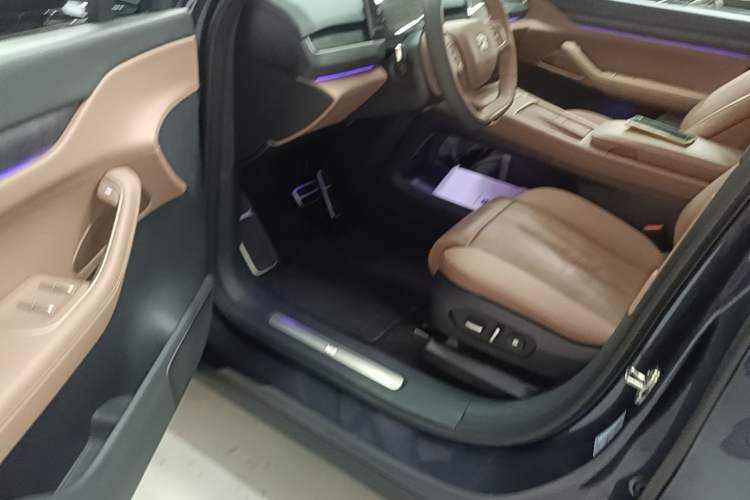 Used Nio ES8 2023 100kWh Driver Seat