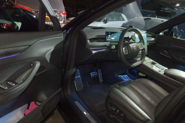 Used Nio ES8 2023 100kWh Signature Edition Driver Seat