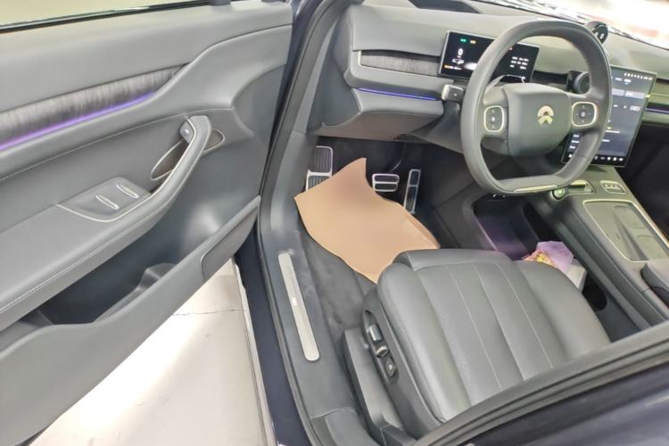 Used Nio ES8 2023 100kWh Signature Edition Driver Seat