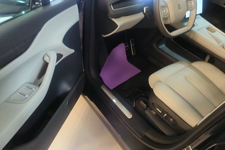 Used Nio ES8 2023 75 kWh Executive Edition Driver Seat