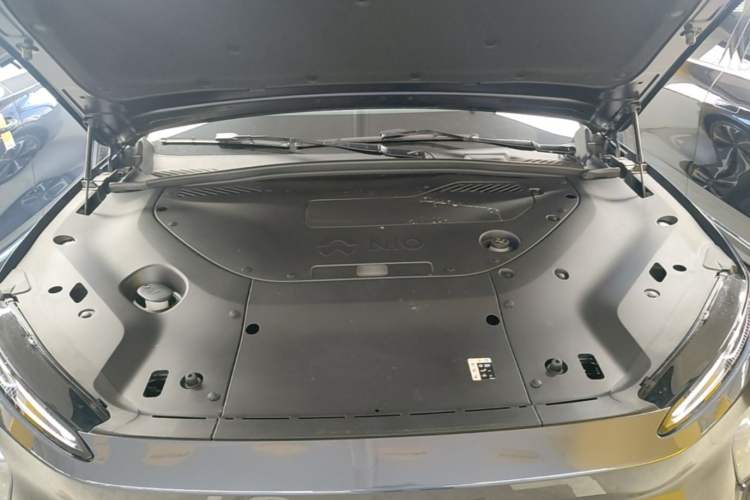Used Nio ES8 2023 75 kWh Engine Bay