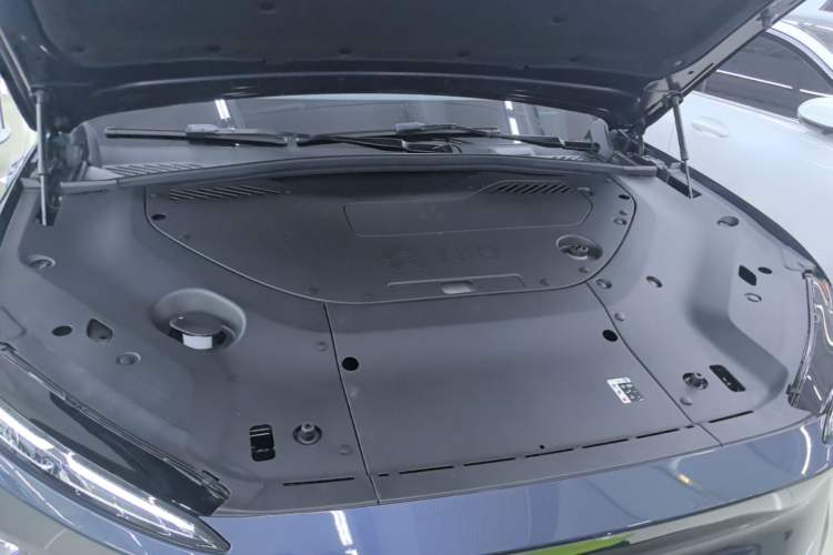 Used Nio ES8 2023 75 kWh Engine Bay