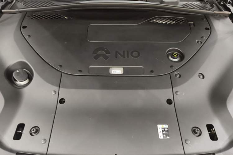 Used Nio ES8 2023 75 kWh Engine Bay