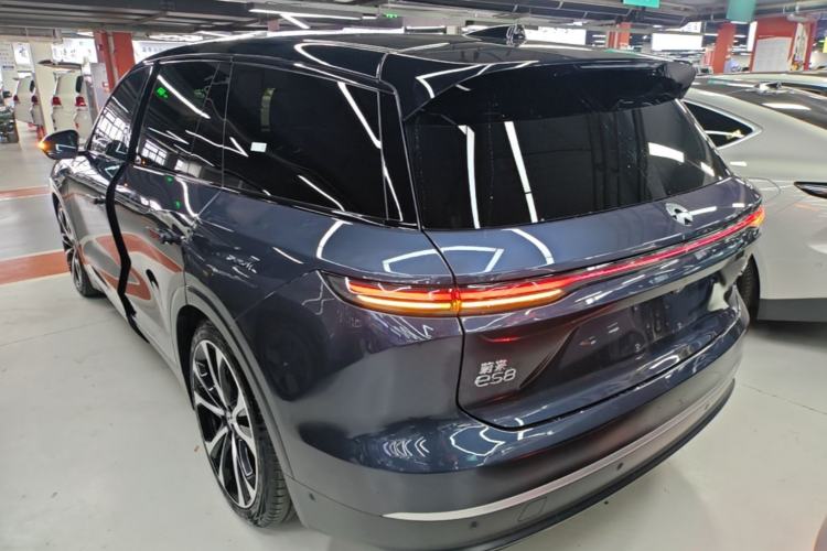 Used Nio ES8 2023 100kWh Signature Edition Exterior 2