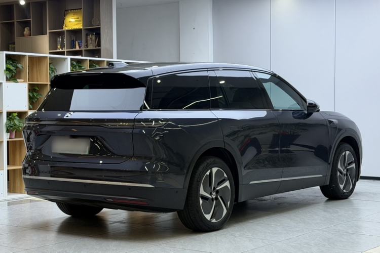 Used Nio ES8 2023 75 kWh Executive Edition Exterior 2