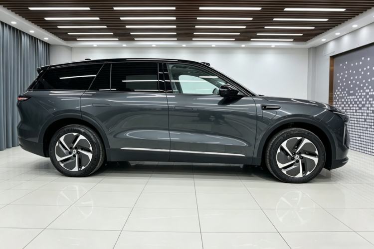 Used Nio ES8 2023 75 kWh Exterior 4