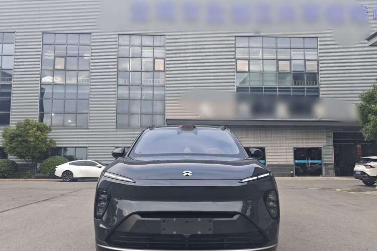 Used Nio ES8 2023 75 kWh Executive Edition Exterior 5