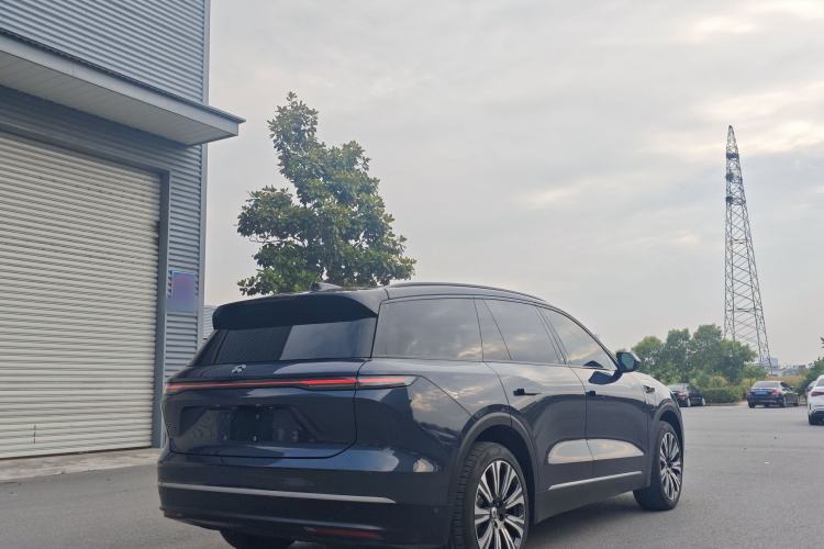 Used Nio ES8 2023 75 kWh Executive Edition Exterior 6