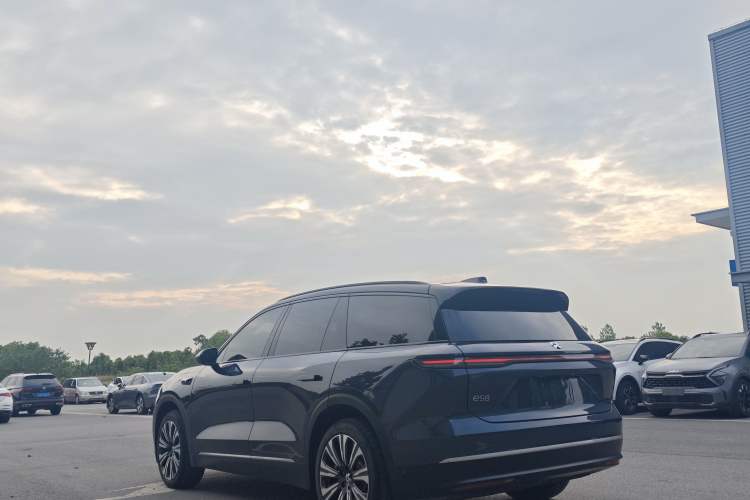 Used Nio ES8 2023 75 kWh Executive Edition Exterior 8