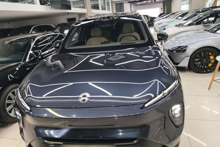 Used Nio ES8 2023 75 kWh Front