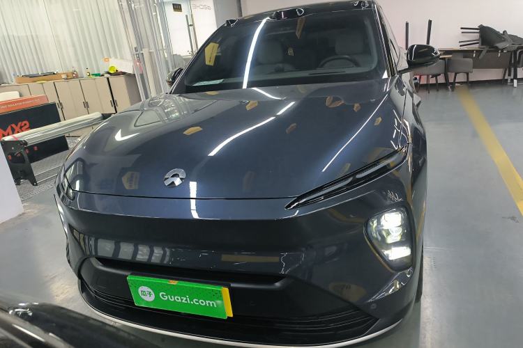 Used Nio ES8 2023 75 kWh Front