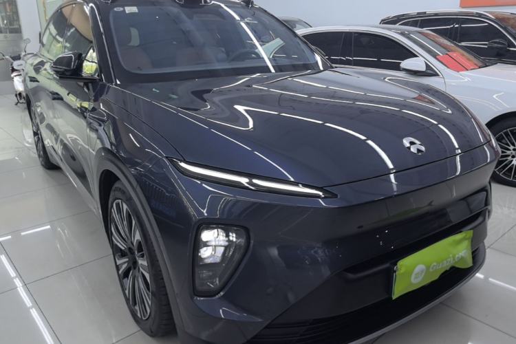 Used Nio ES8 2023 75 kWh Front Right 45 Deg